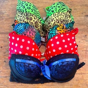 VICTORIAS SECRET PINK BRA LOT